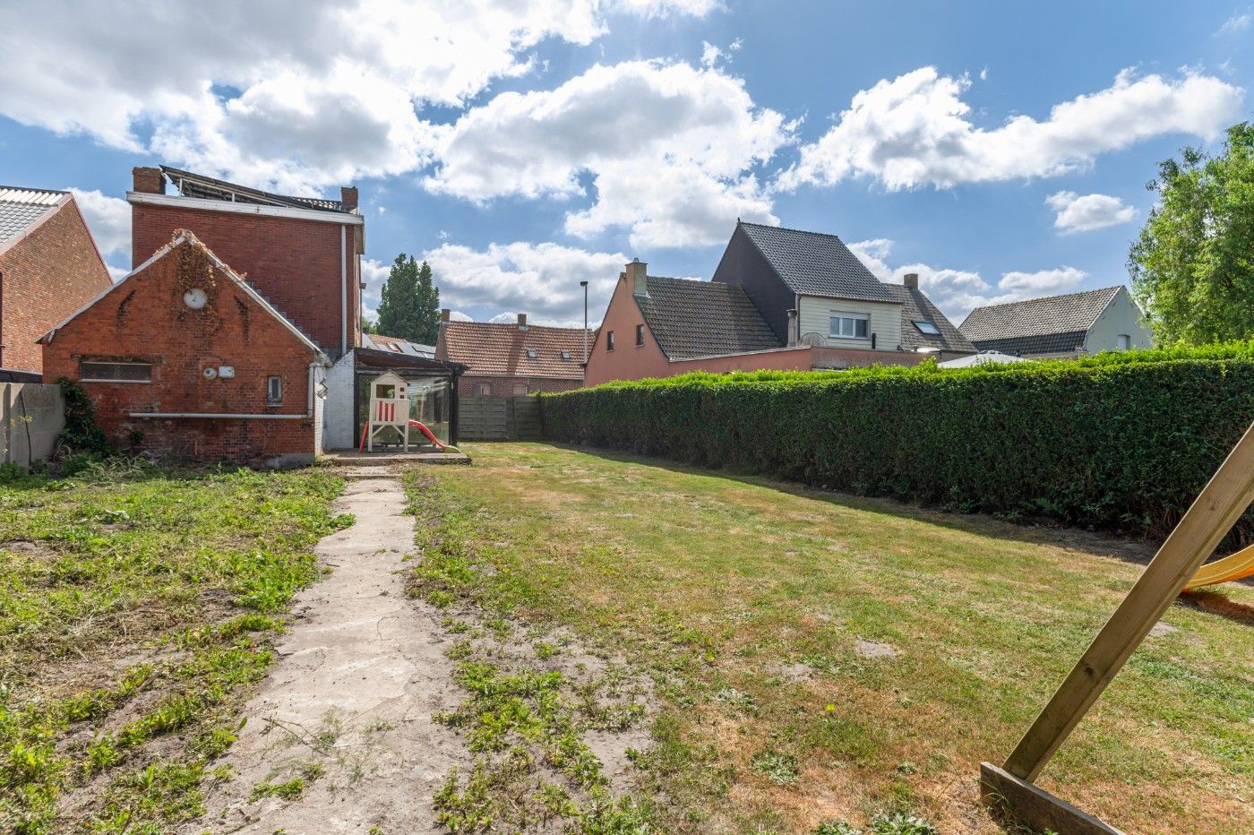 Ruime woning met 3 slpk. op prachtig perceel van 1285 m² foto 26