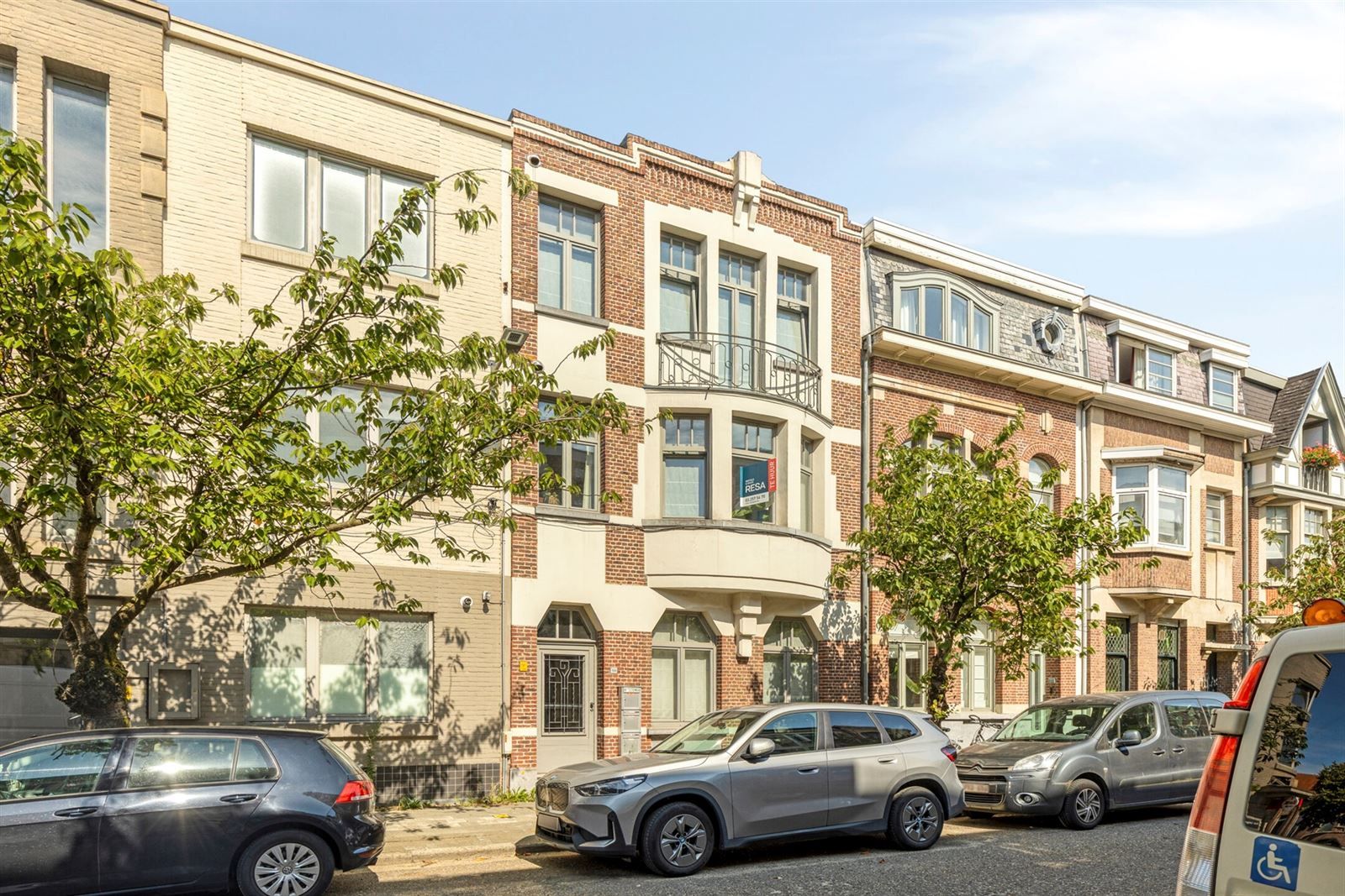 MORTSEL Instapklare studio op topligging met ruim terras! foto {{pictureIndex}}