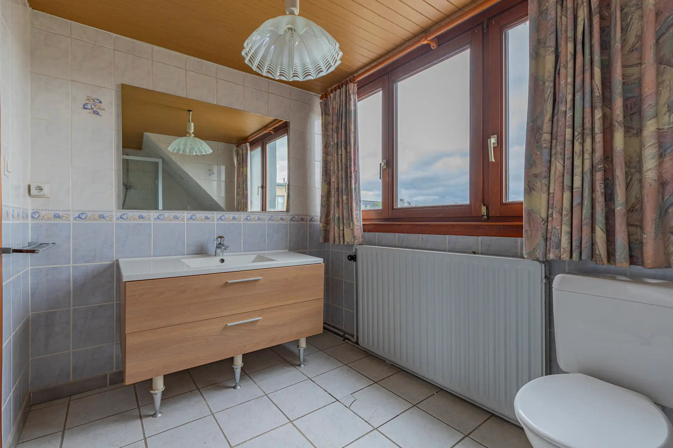 AALST – WONING MET VEEL STOCKAGERUIMTE OP TOPLOCATIE foto 15