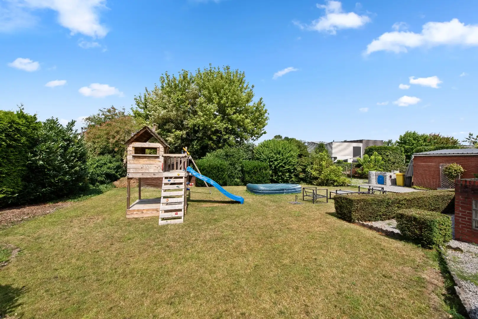 Zeer gunstig gelegen bungalow met 3 slaapkamers op 12a 15ca foto 28