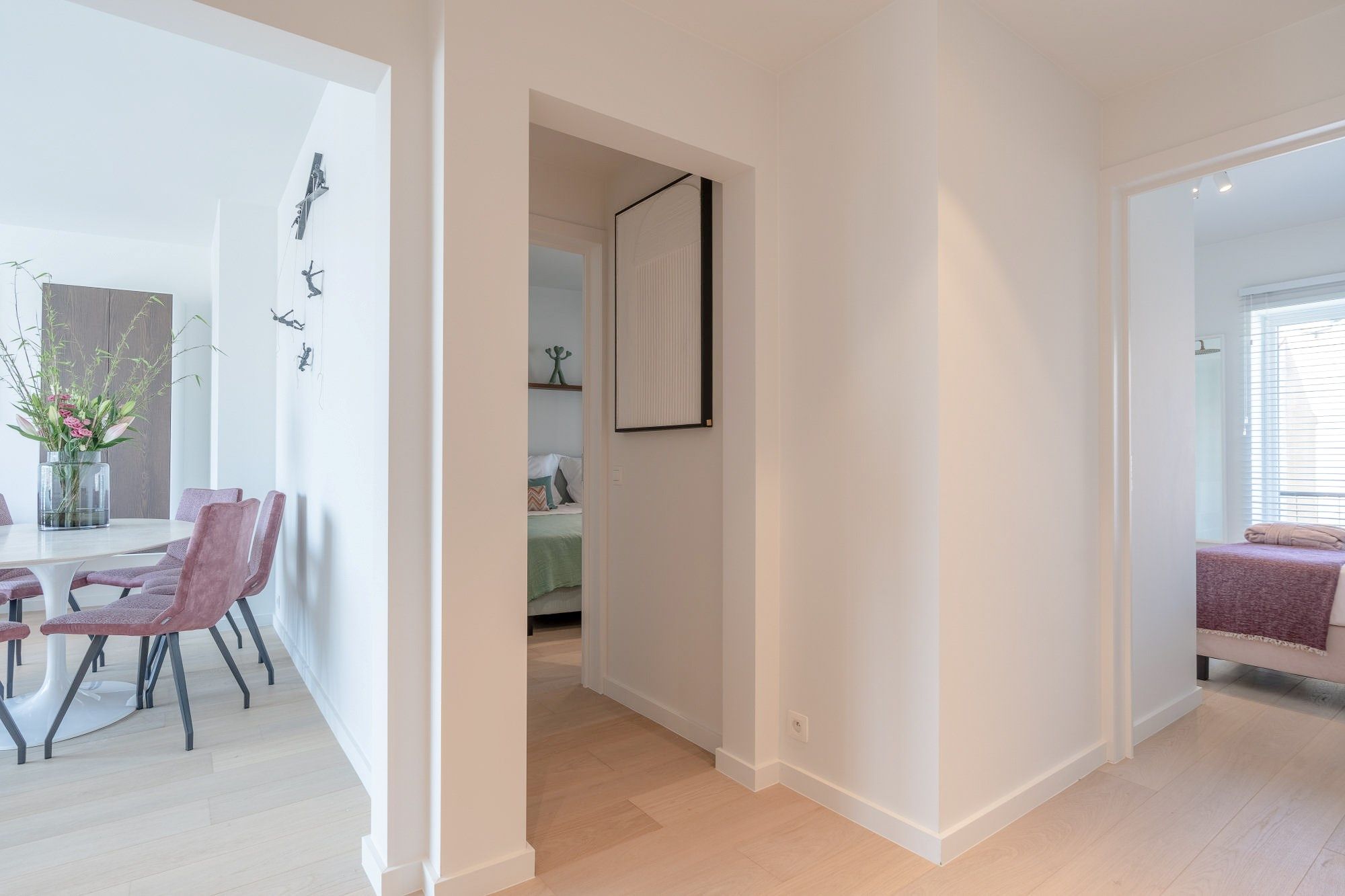 Rustig gelegen volledig gerenoveerd appartement met een open zicht over de villa's. foto 16