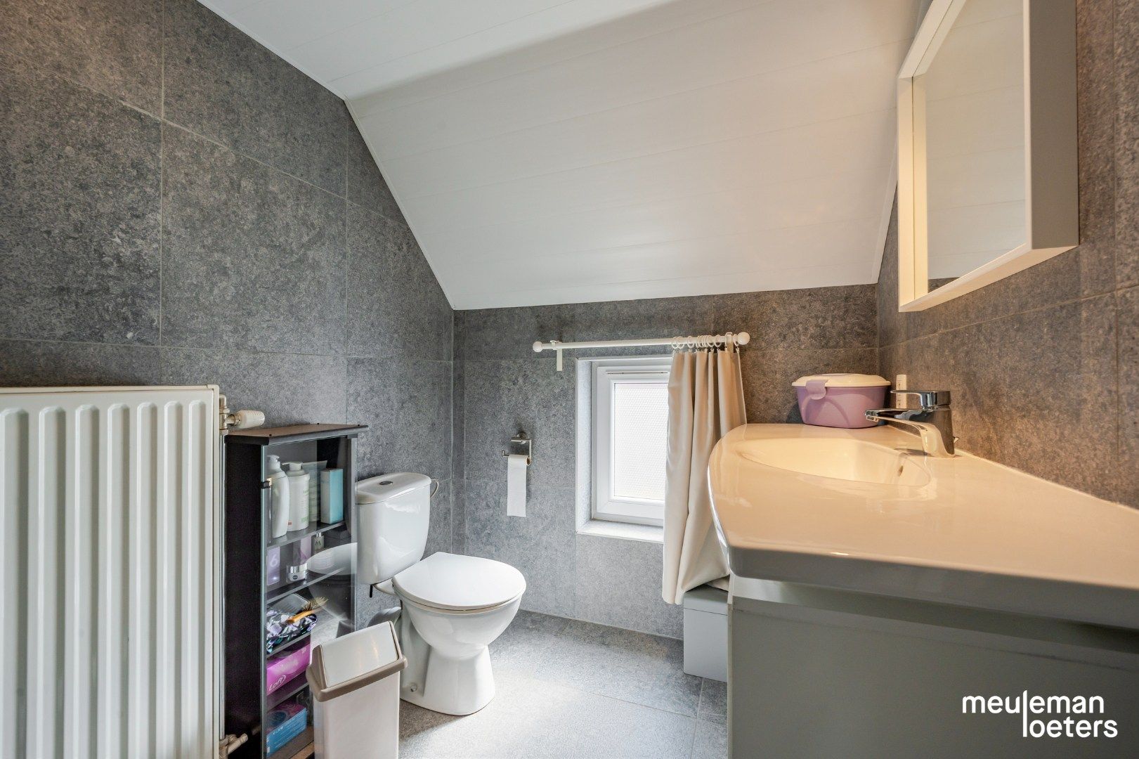 Instapklare woning met tuin en garage foto 12