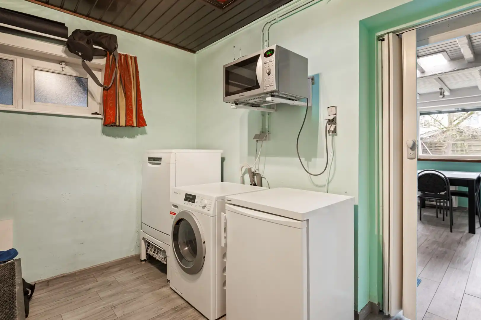 Instapklare woning met tuin, garage en 3 slpkmrs! foto 15