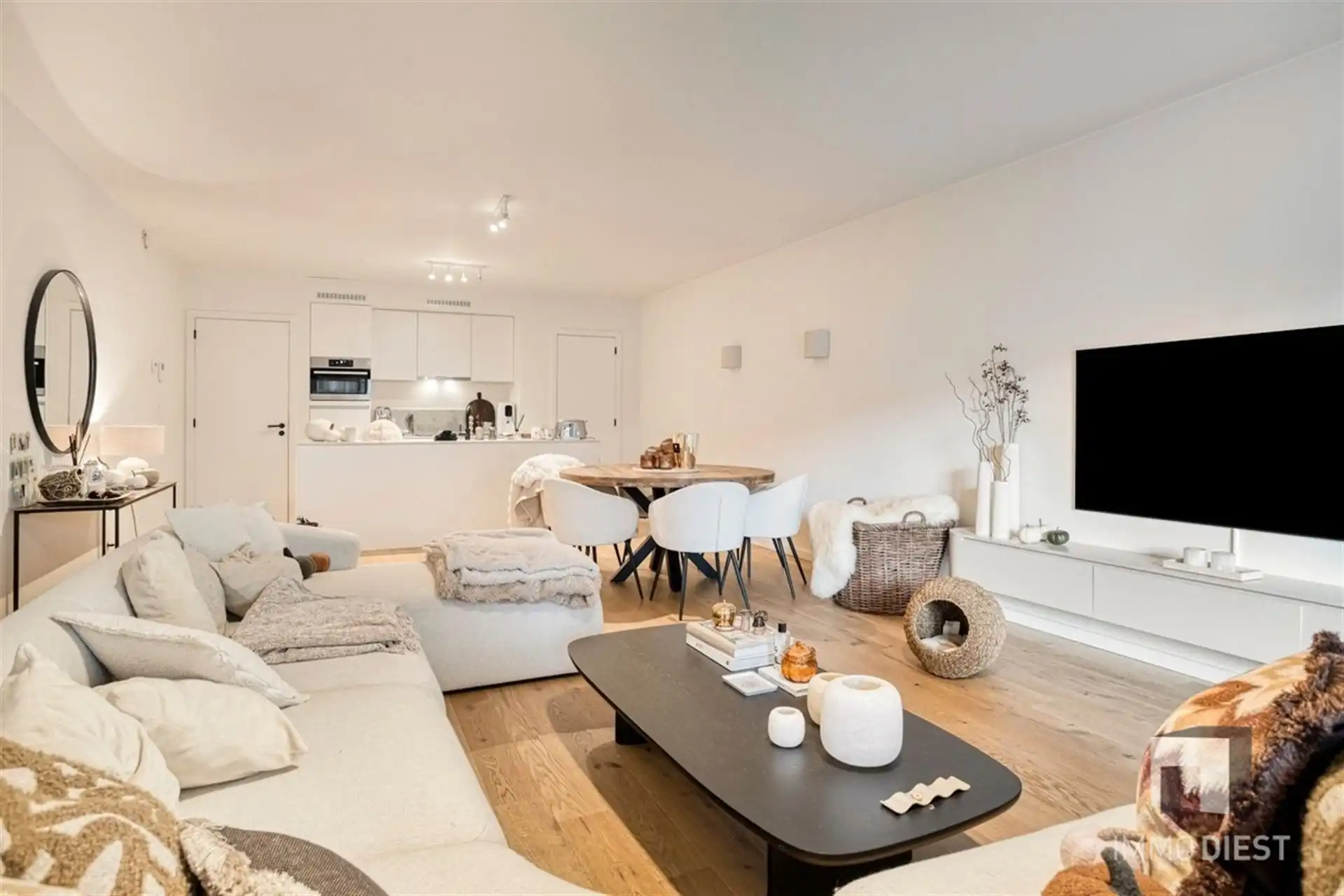 Gelijkvloers appartement met 3 slaapkamers, 2 terrassen en parking foto 6