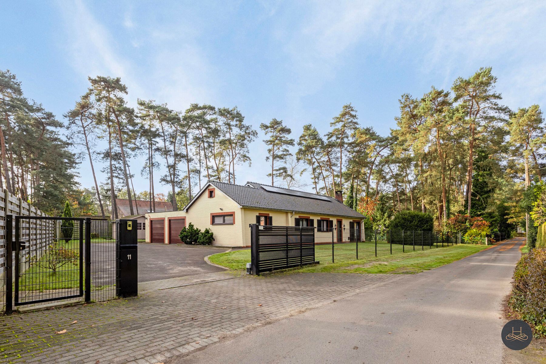 Gelijkvloerse rustig gelegen woning in een oase van groen foto 2