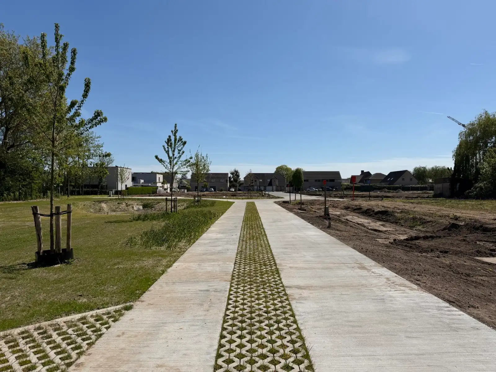 Lichtrijke woning met praktische indeling foto 2