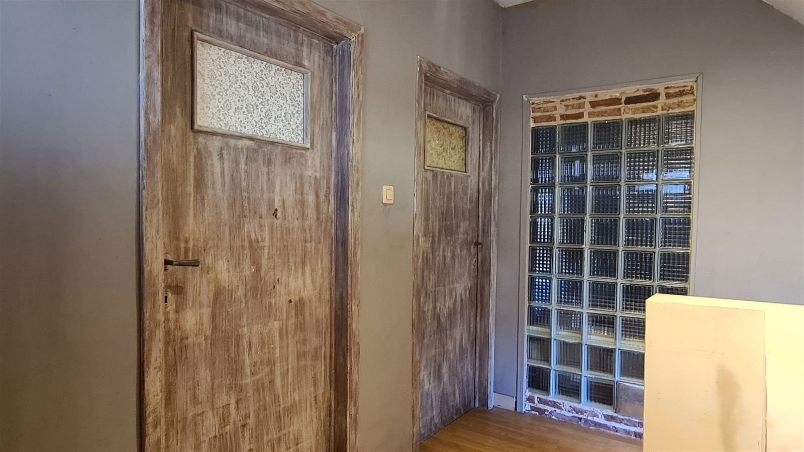 Deels gerenoveerde woning op rustige locatie! foto 13