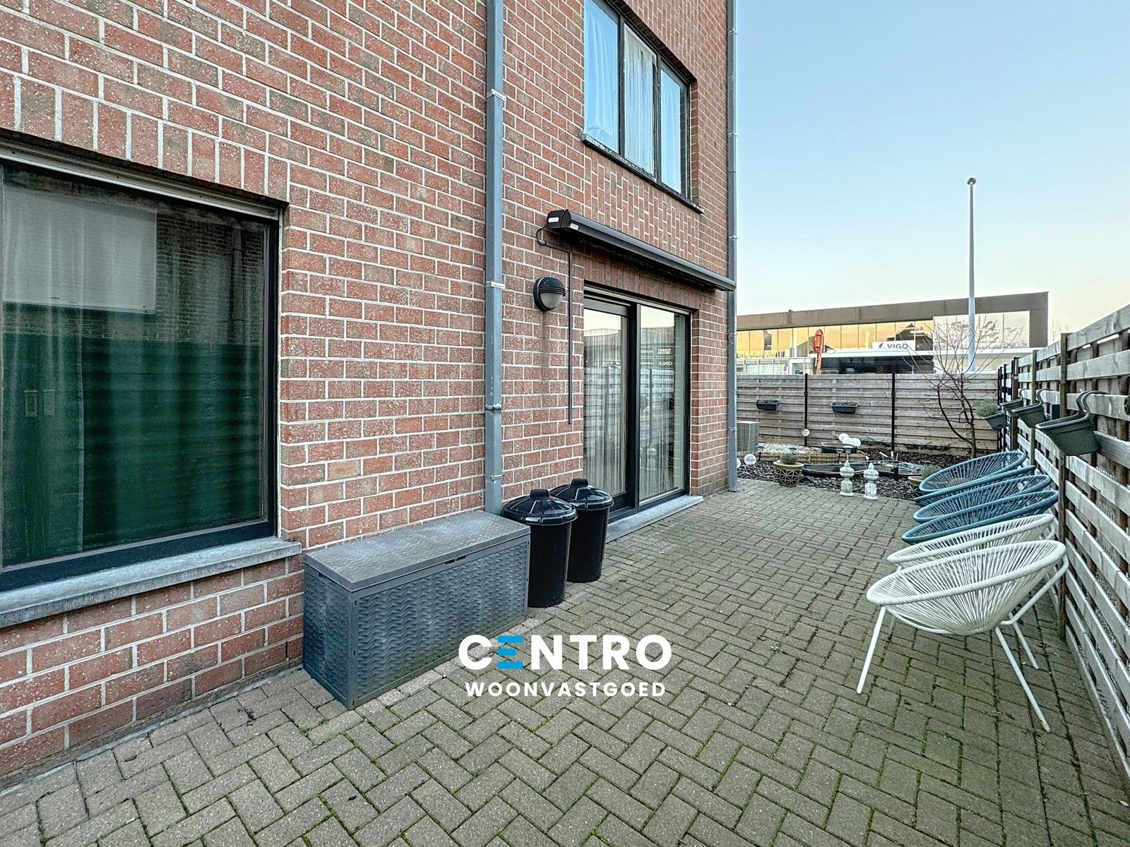 Appartement met 2 slpks MET garagebox en RUIME zonneterrassen! foto {{pictureIndex}}