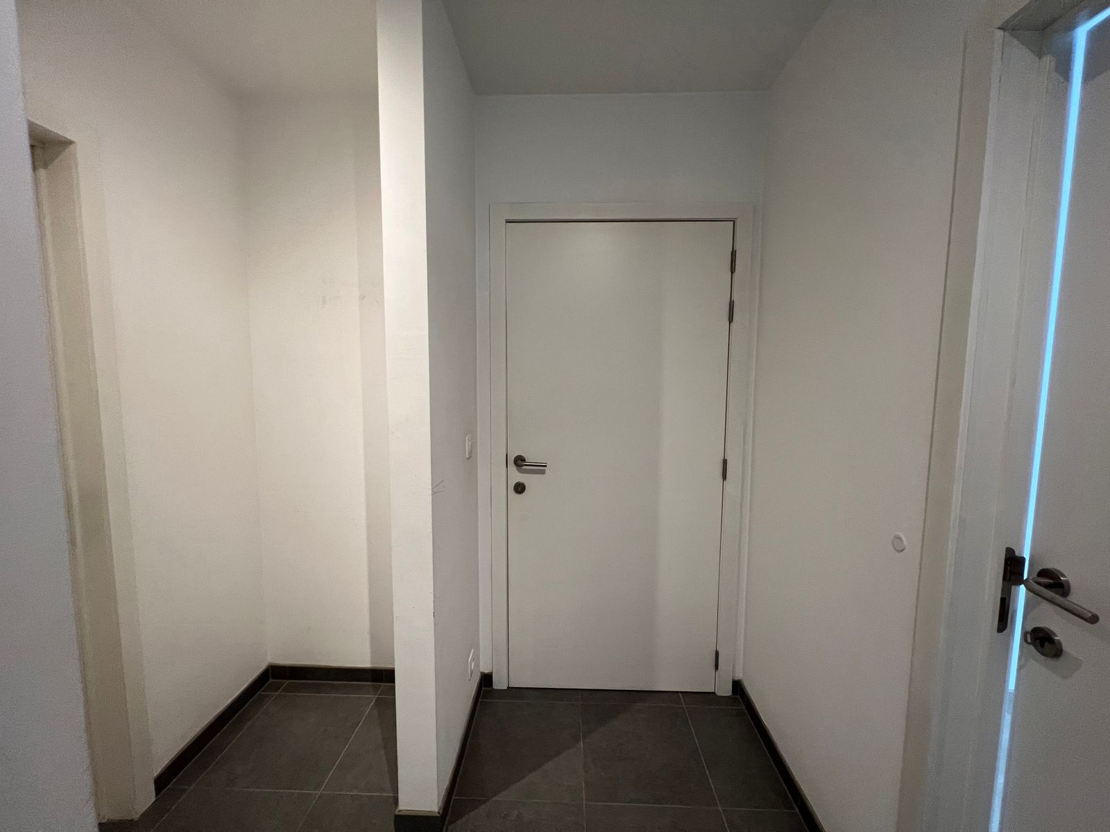 GLV app met 3slpk, tuin en parking foto 2