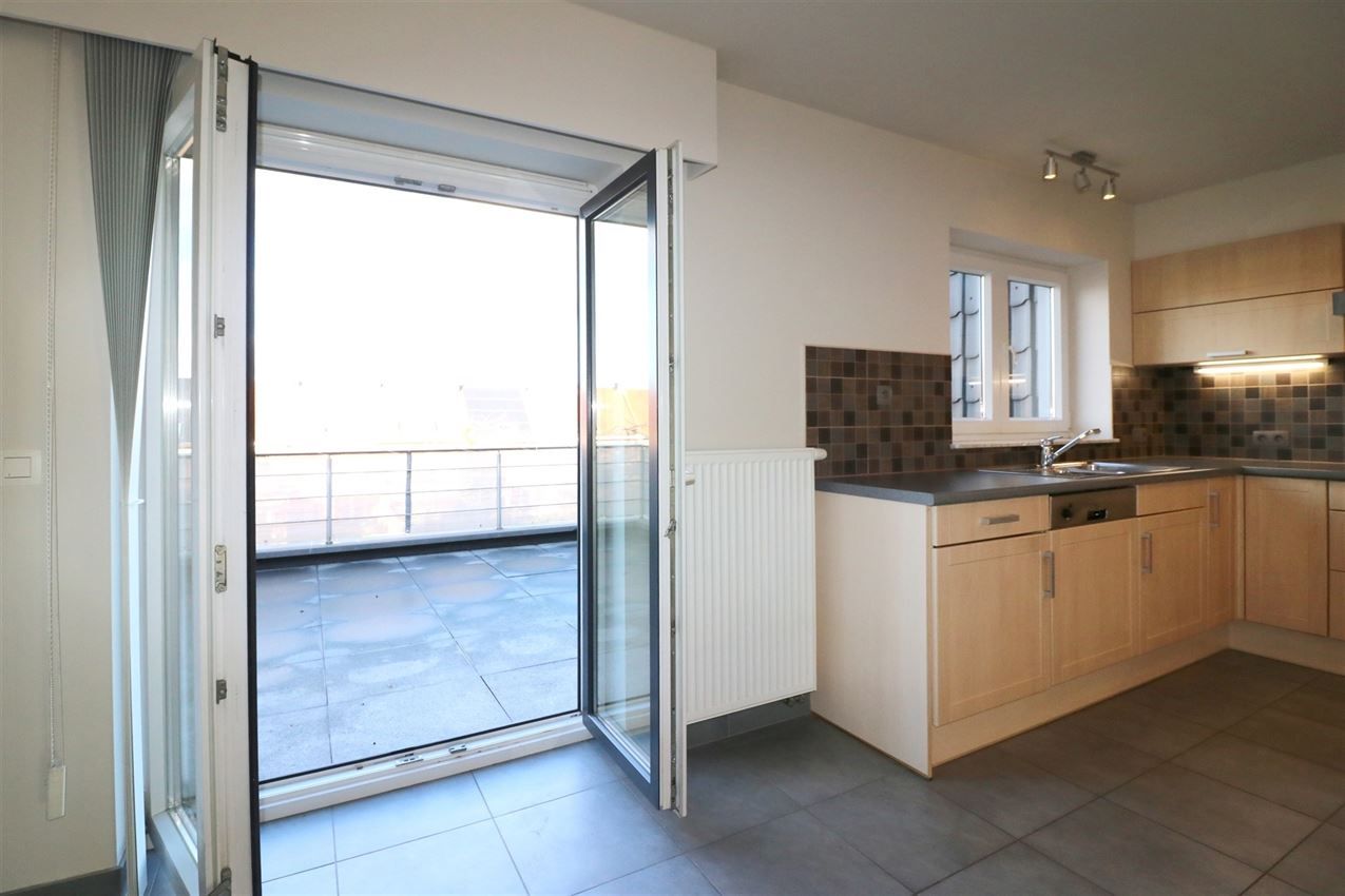 duplex met 2 slpk. en heel groot terras. Tip top ! foto 4