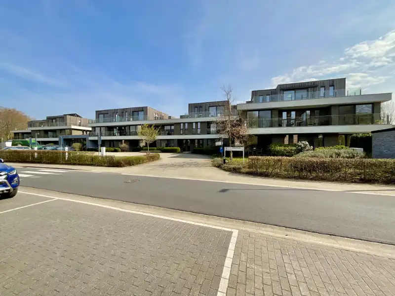 Instapklare assistentiewoning met zicht op de tuin foto {{pictureIndex}}