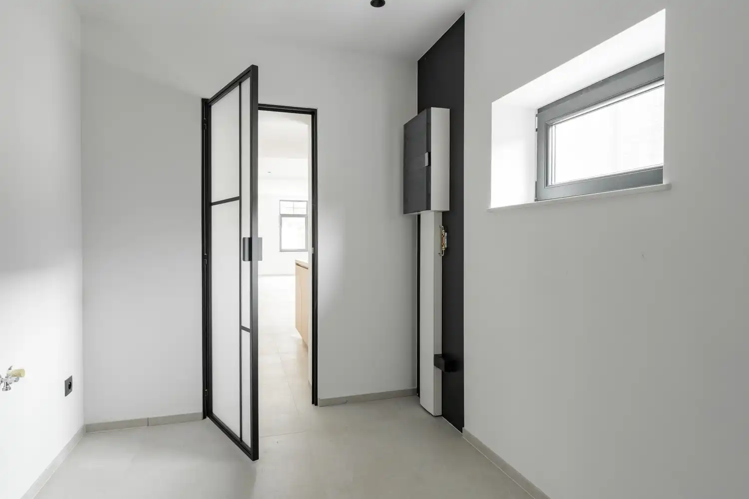 Leuke gerenoveerde en instapklare woning  met 2 slaapkamers foto 16