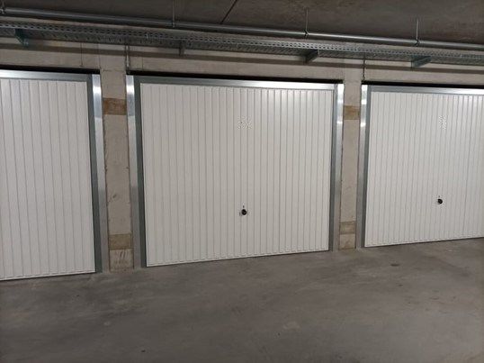 Garagebox nabij de Spuikom te Bredene. foto 1