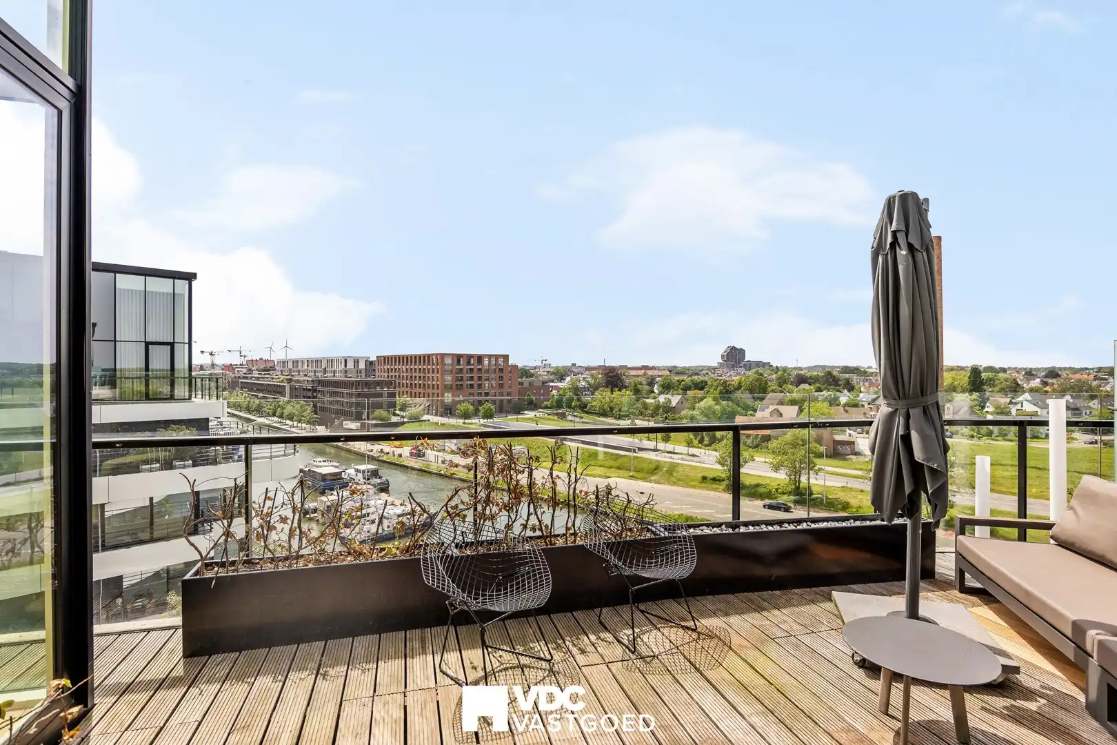 Exclusief duplex-penthouse met panoramisch zwembad – Zuidzicht Hasselt foto 14