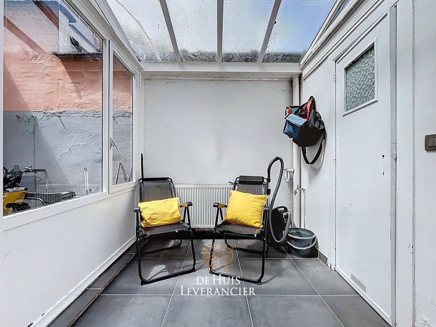 Instapklare woning met drie slaapkamers en twee badkamers foto 30