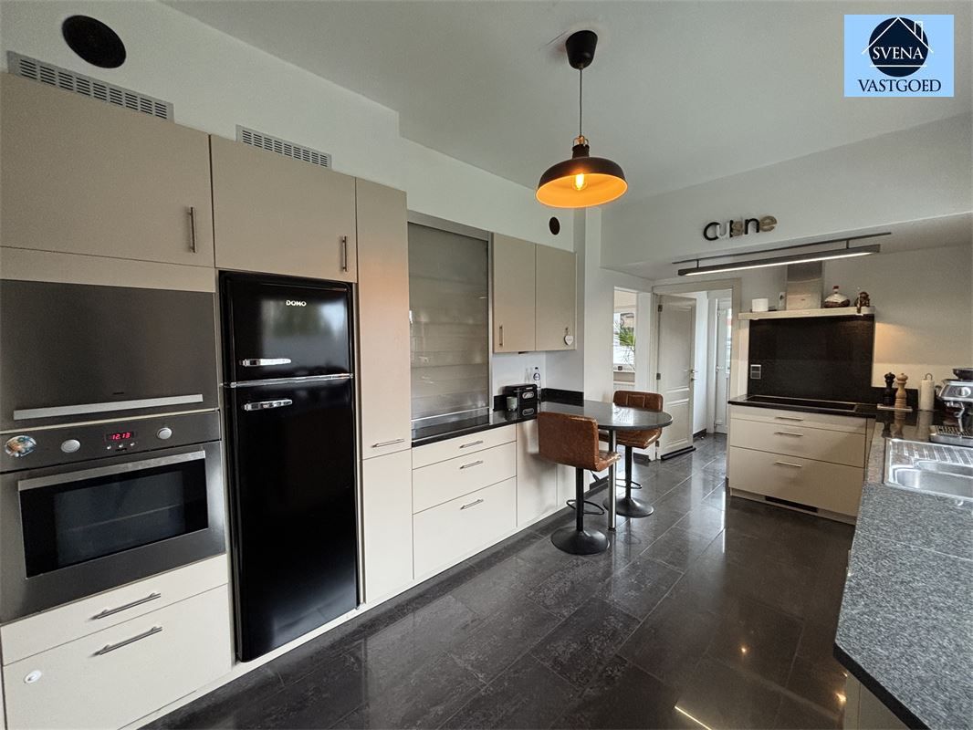 RUIME WONING MET LOODS foto 17