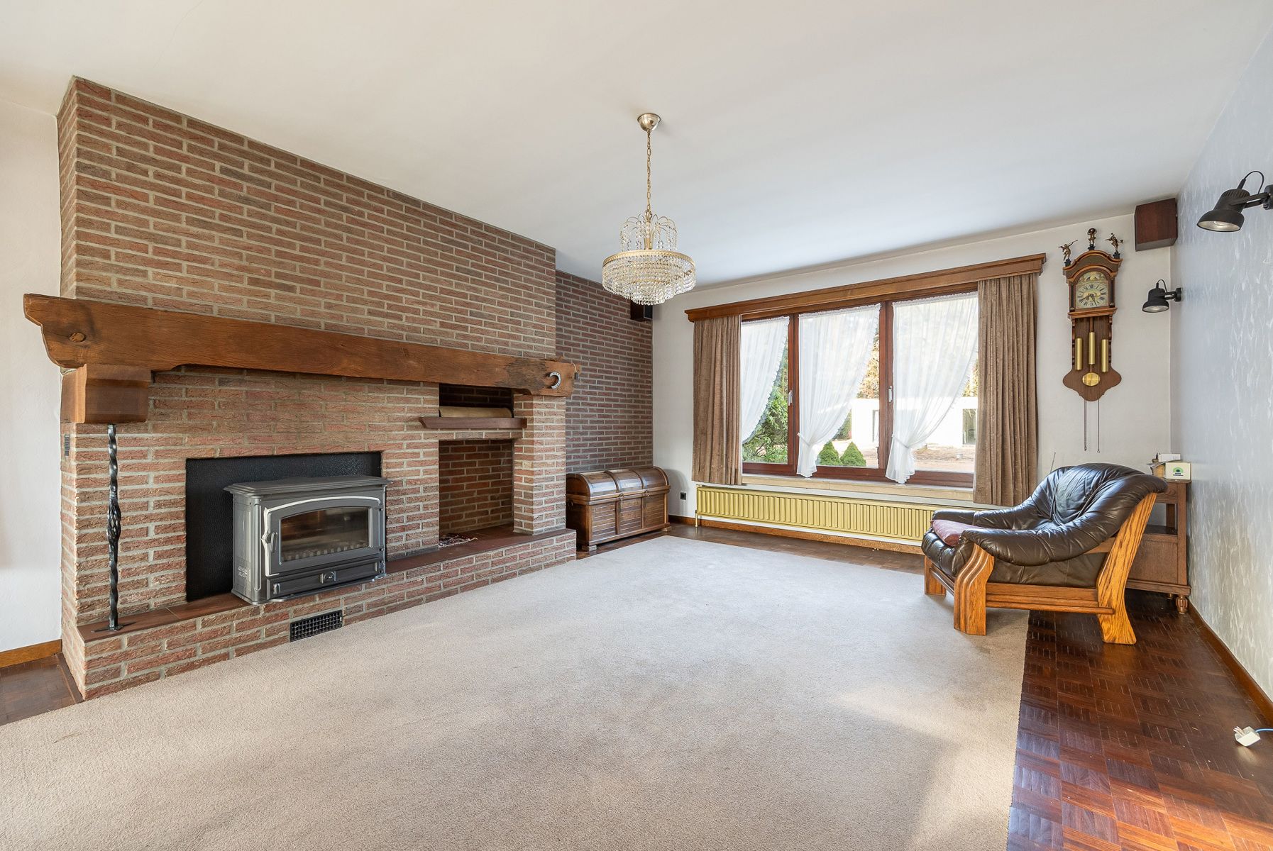 Laagbouwvilla met 3 slaapkamers op perceel grond van 1.831m². Zuidoost georiënteerd.  foto 5
