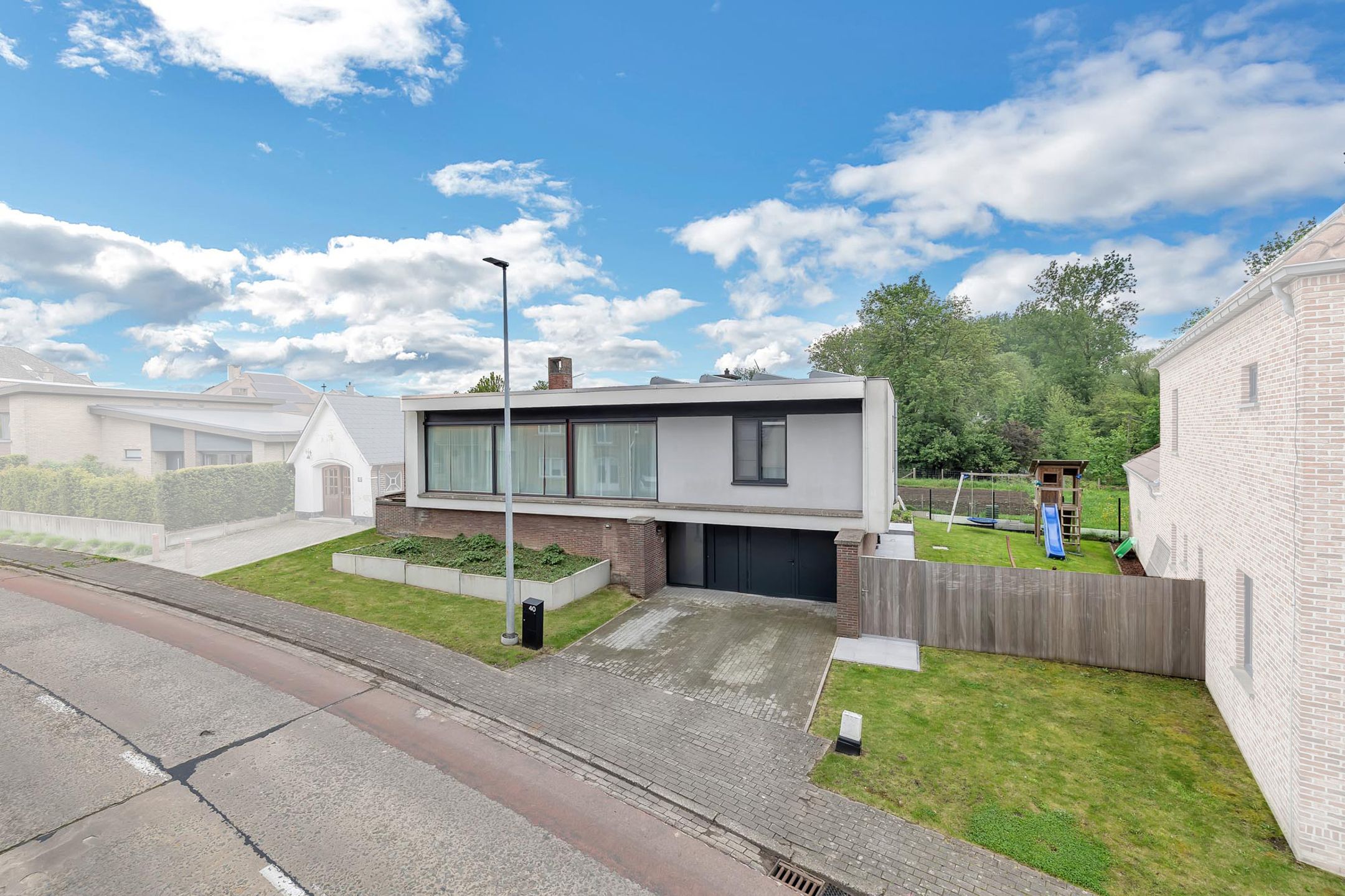 Instapklare woning met garage  foto {{pictureIndex}}