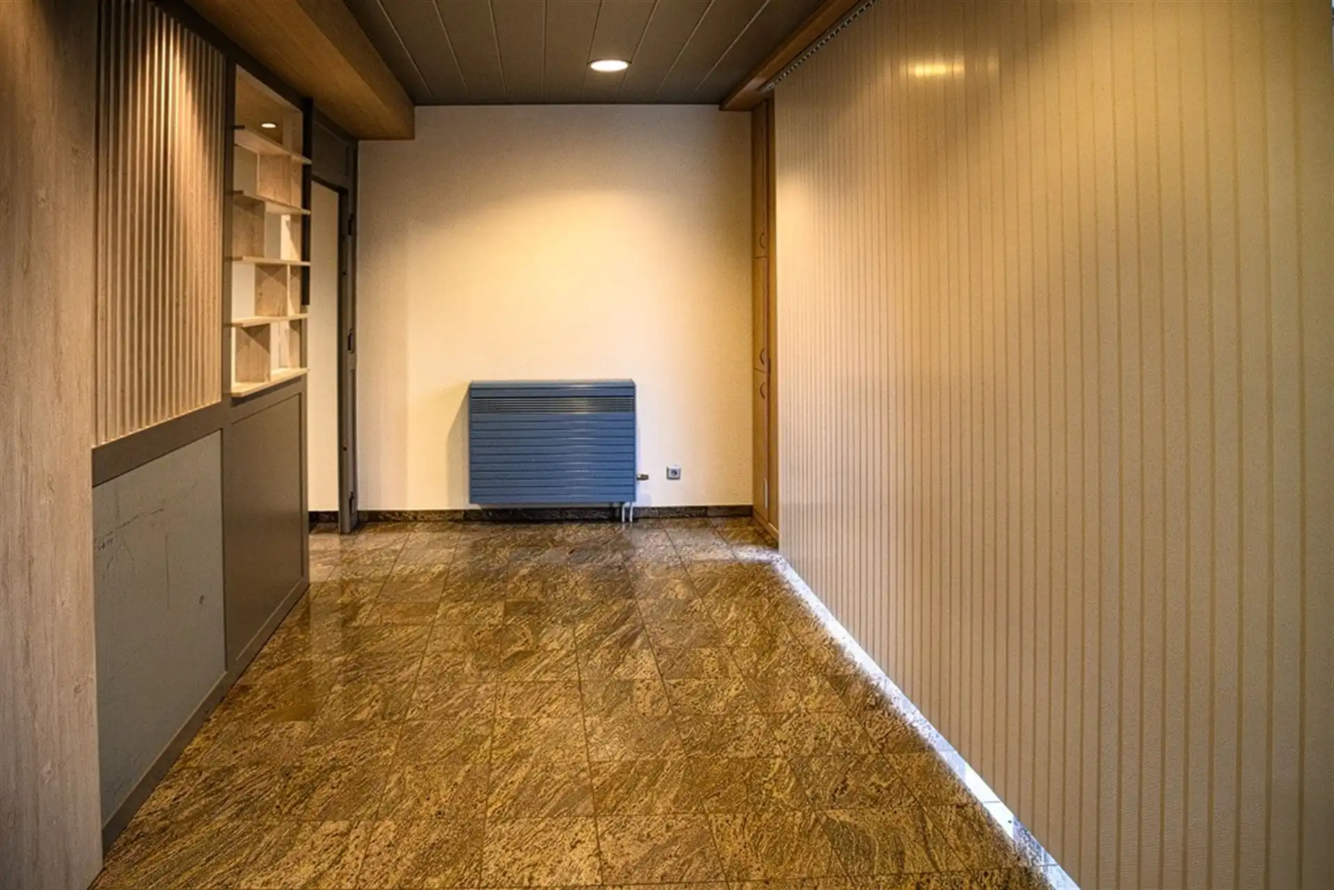 Gelijkvloers handelspand te Lummen. foto 2