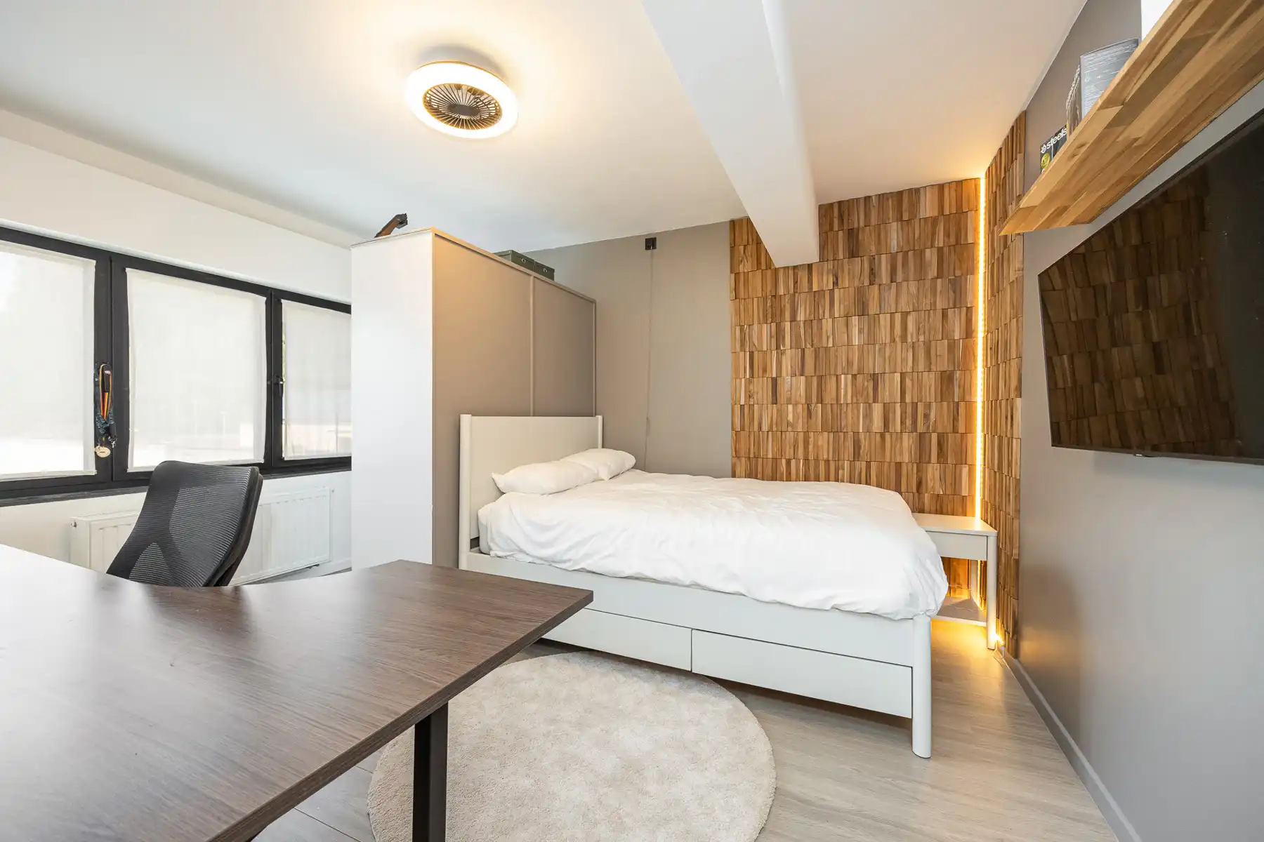 Instapklare woning met 3 slaapkamers en grote tuin foto 15