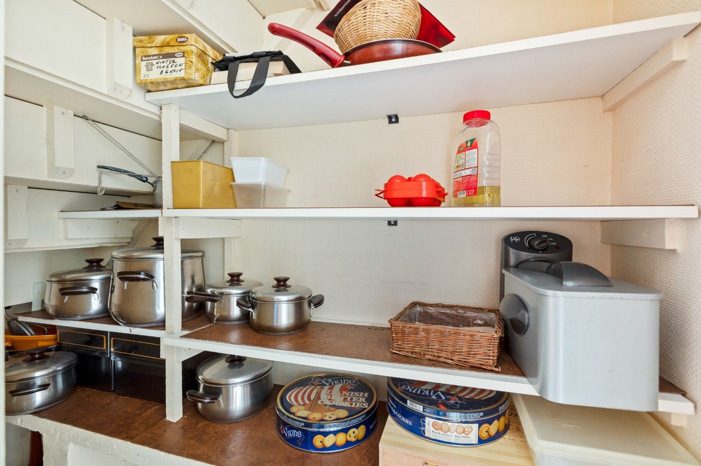 Top gelegen, grote woning met gigantische inpandige garage en diepe tuin in centrum Kapellen foto 3