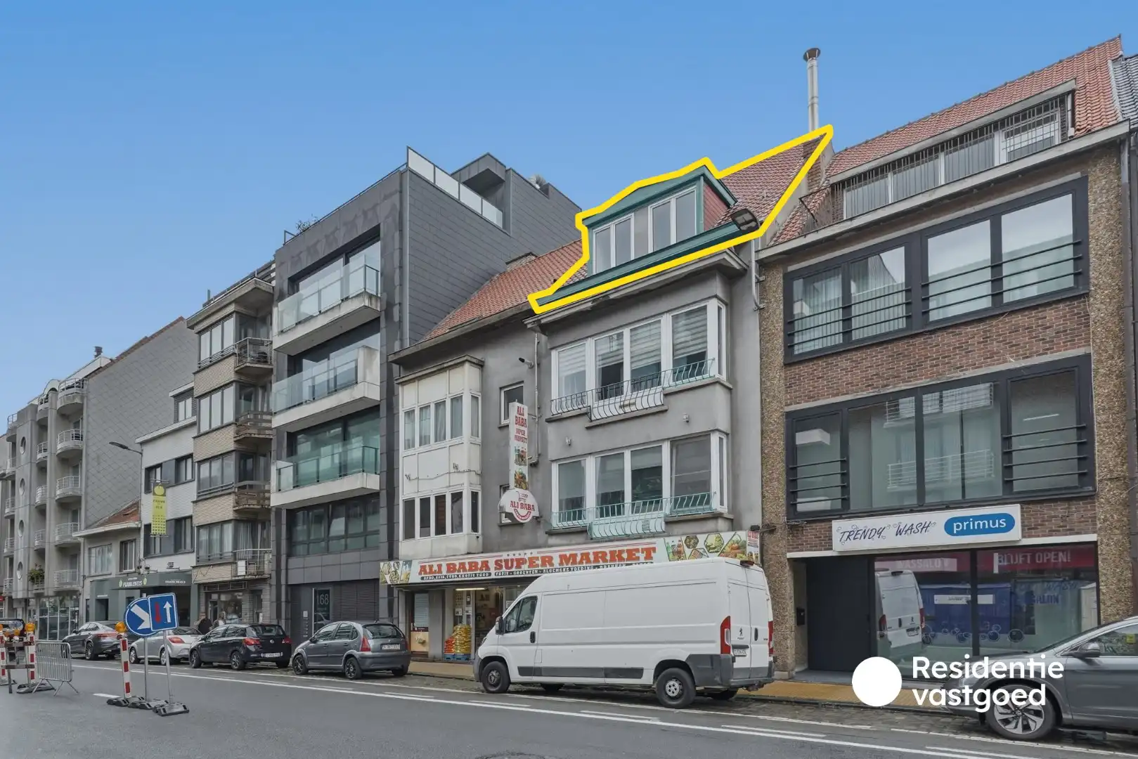  Instapklaar dakappartement met terras op centrale ligging foto 17