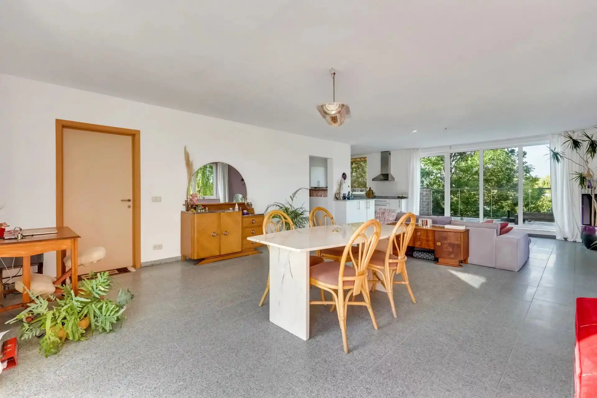 Zeer ruim Duplexappartement met 2 slaapkamers en ruim terras foto 3