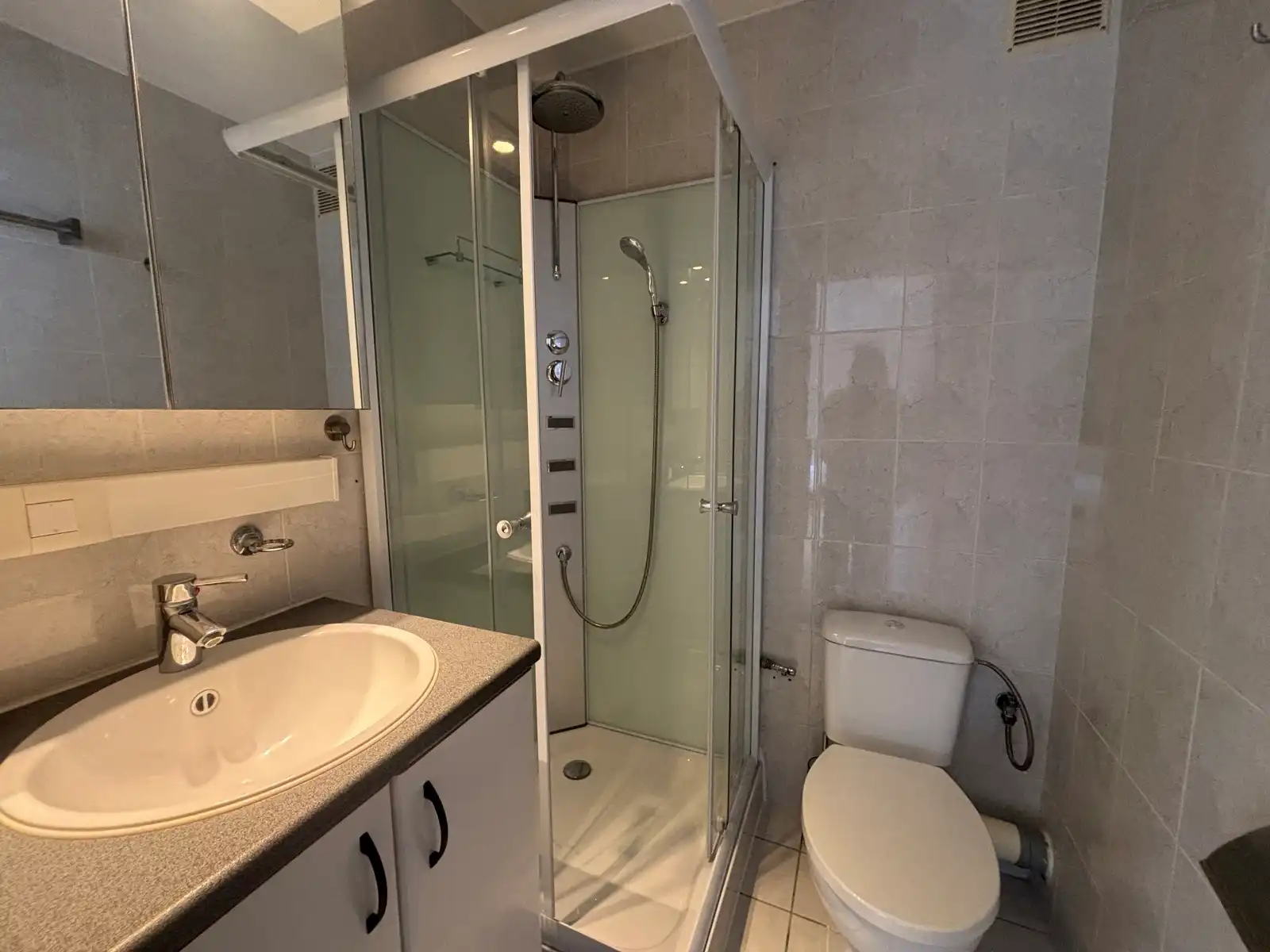 Studio met ruim terras in hartje Leuven!  foto 7