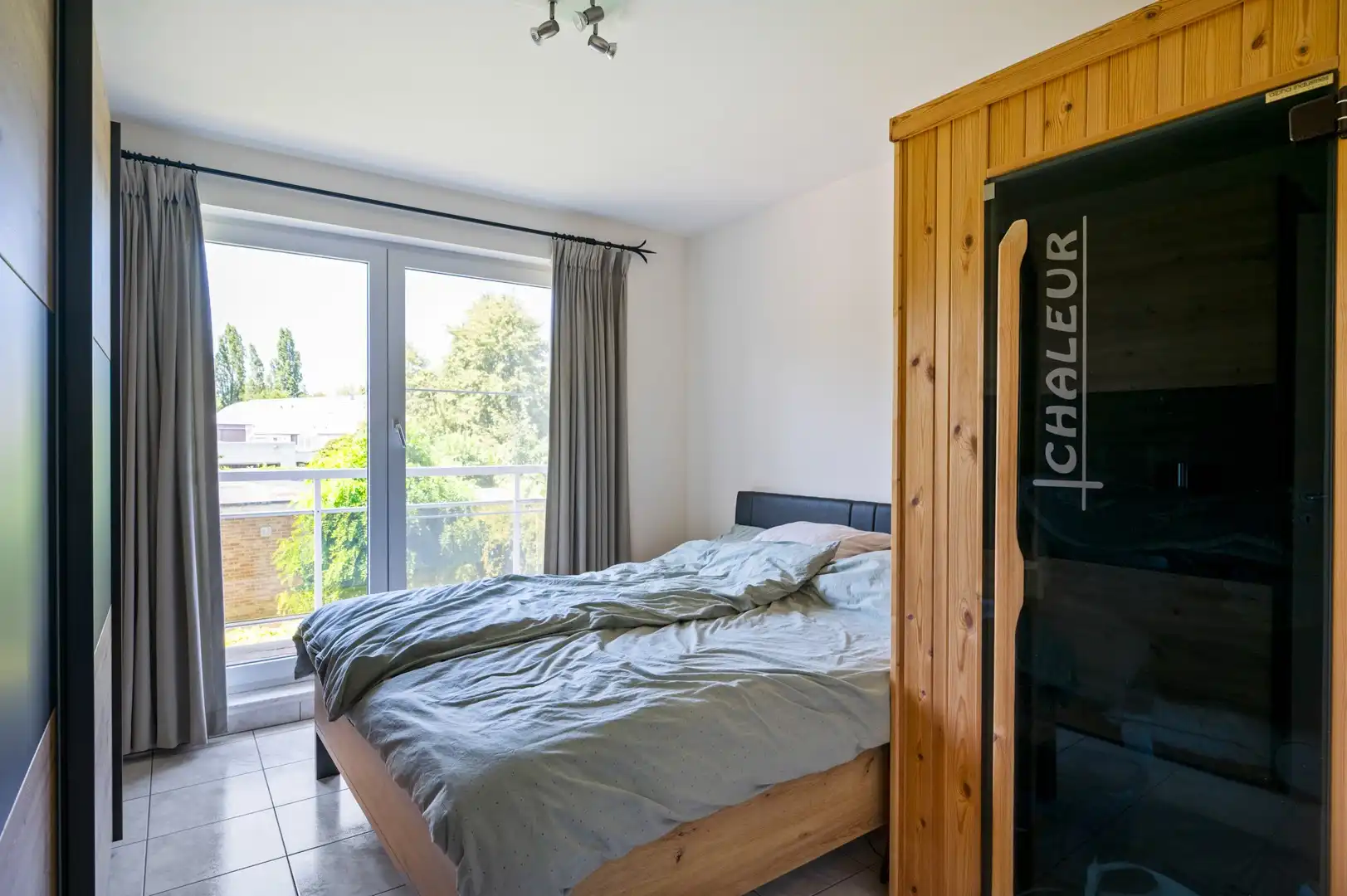 Instapklaar app met 2 slaapkamers, terras en garage, rustig en centraal gelegen te Lier! foto 11