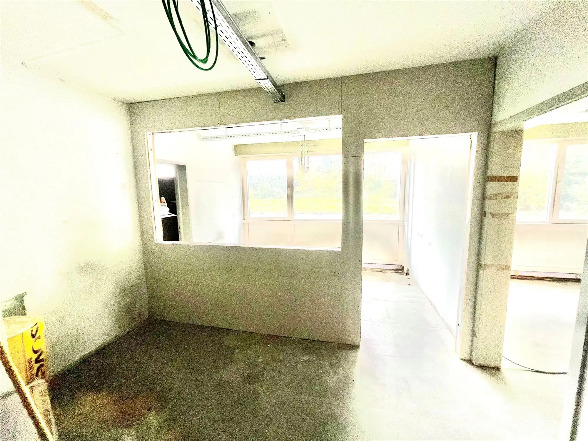 Casco commerciële ruimte + optioneel 2 garages aan meerprijs. foto 11