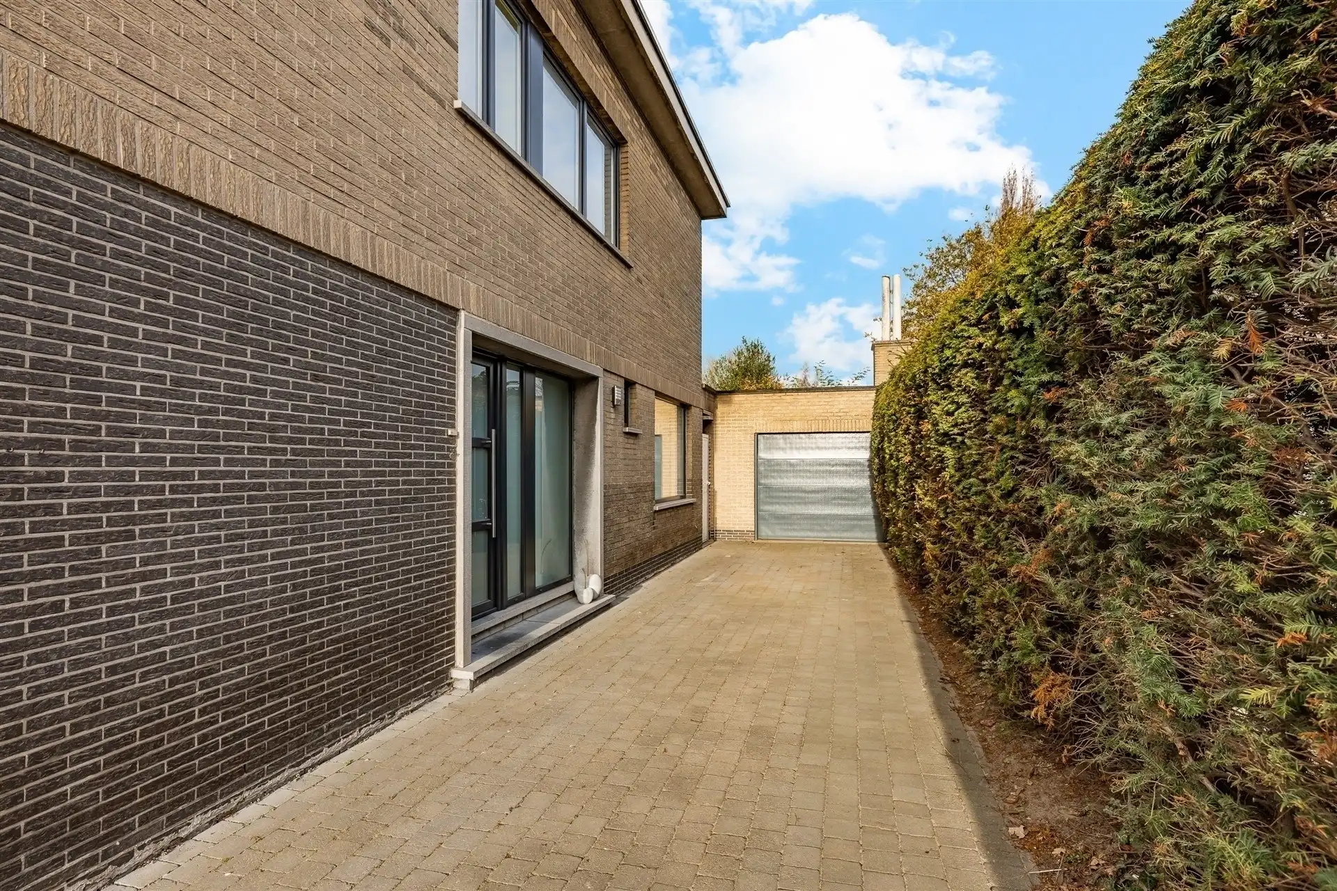 Modern ingerichte gezinswoning met uitstekende ligging nabij Aalst foto 24