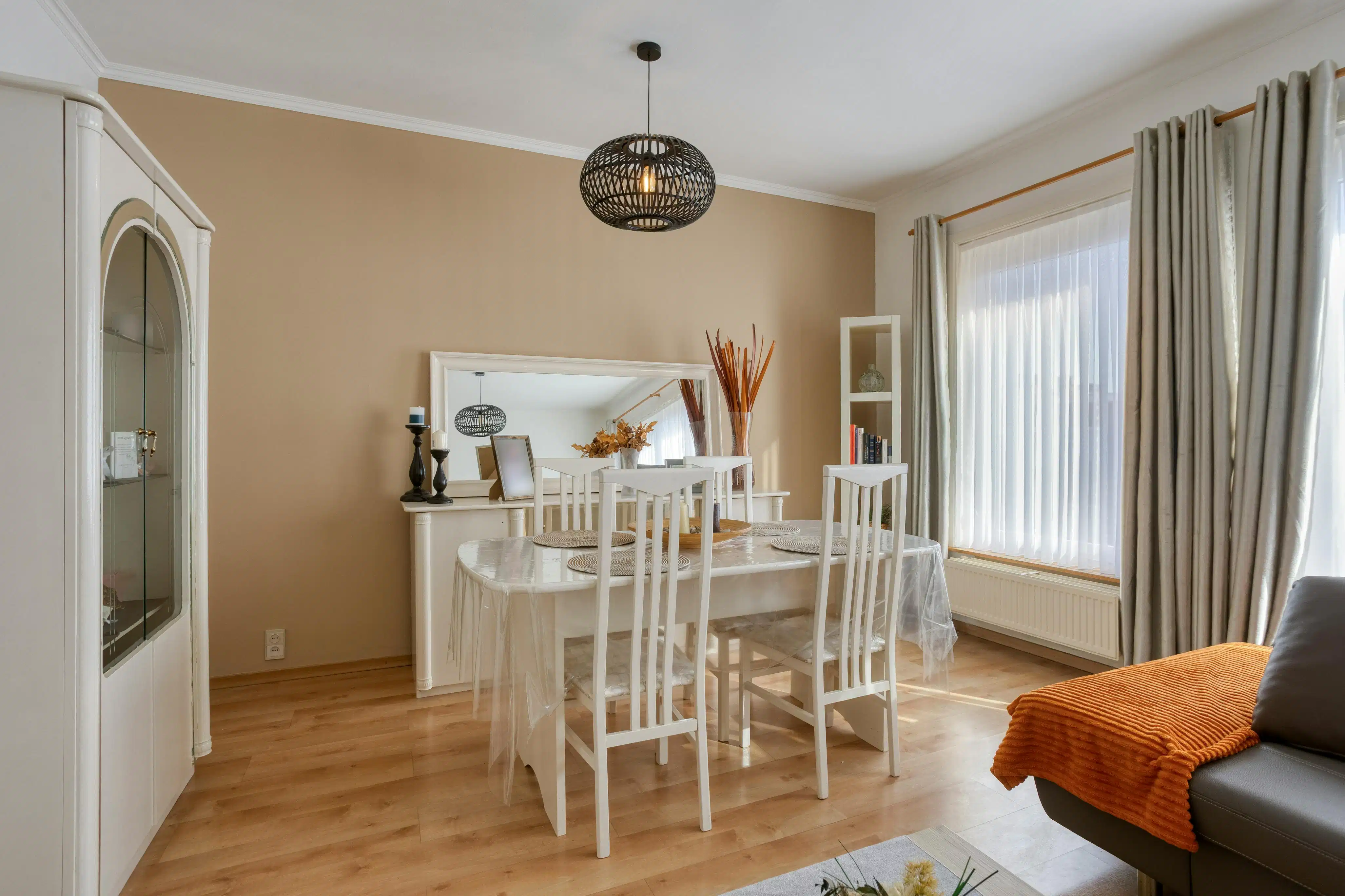 Ruime Woning ingedeeld als drie appartementen in Strombeek-Bever foto 27