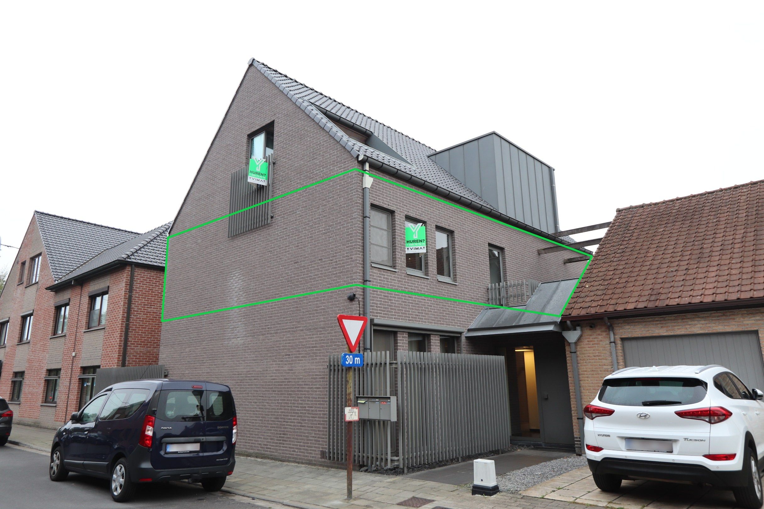 MODERN TWEESLAAPKAMERAPPARTEMENT MET TERRAS foto 2