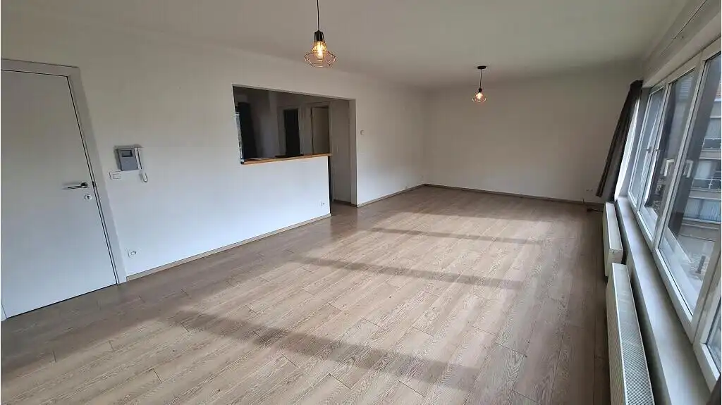 Comfortabel 2-slaapkamerappartement te koop in Torhout foto 3