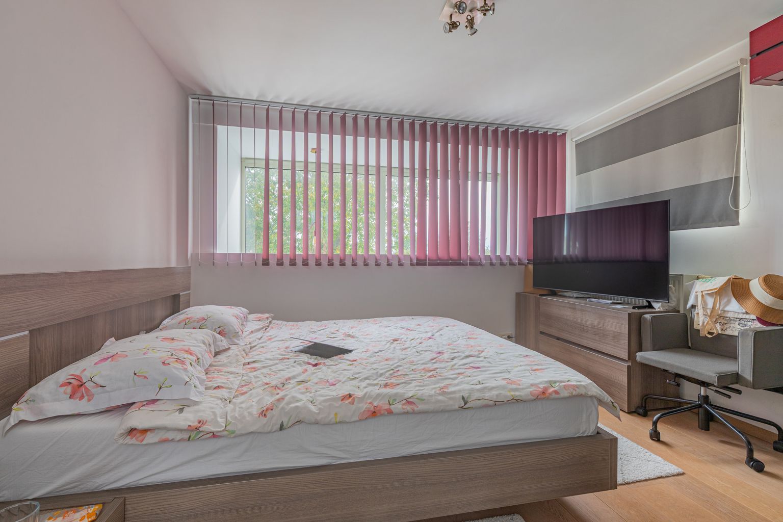 Halfopen bebouwing in het landelijke Krokegem foto 6