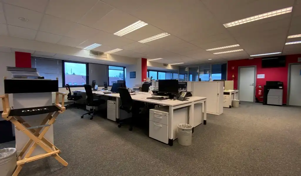 Ingedeelde kantoren te huur nabij A12 in Aartselaar foto 3