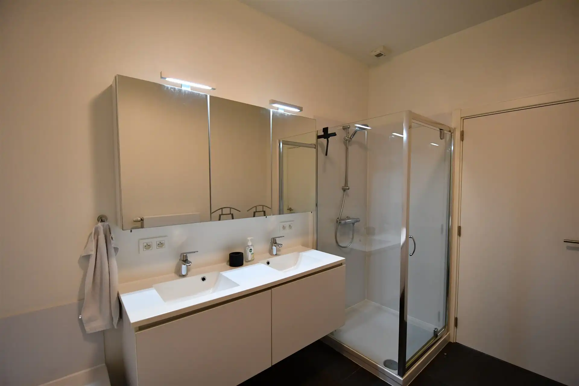 Appartement met 2 slaapkamers en terras in Sint-Niklaas foto 10