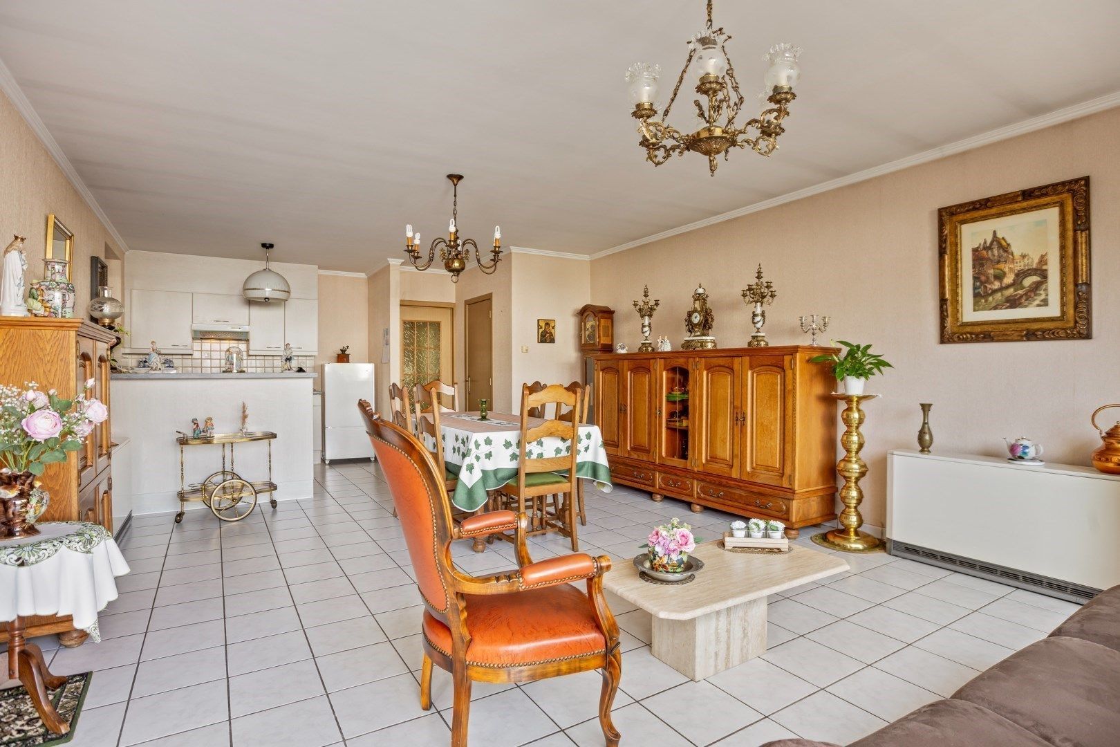 Heel aangenaam, lichtrijk gelijkvloers appartement met tuin én garage! foto 7