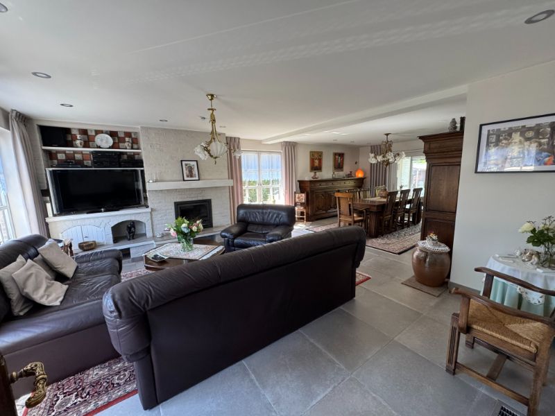 Mooie vrijstaande woning met garage, veranda en zonnepanelen foto 4