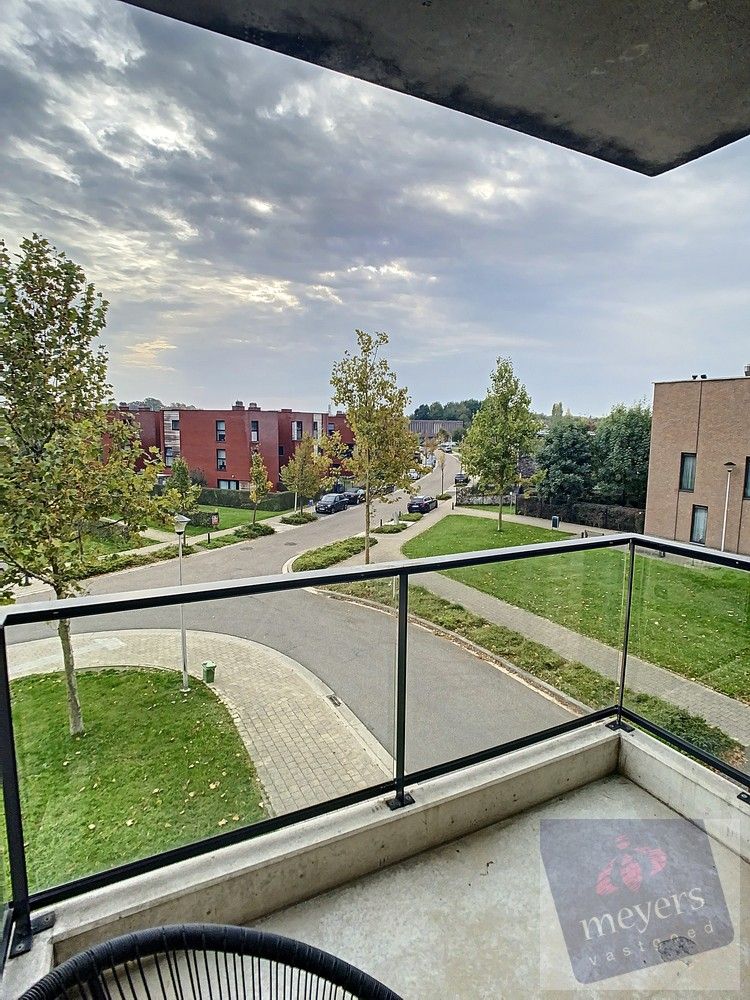 Modern appartement met zonnig terras in Hasselt foto 5
