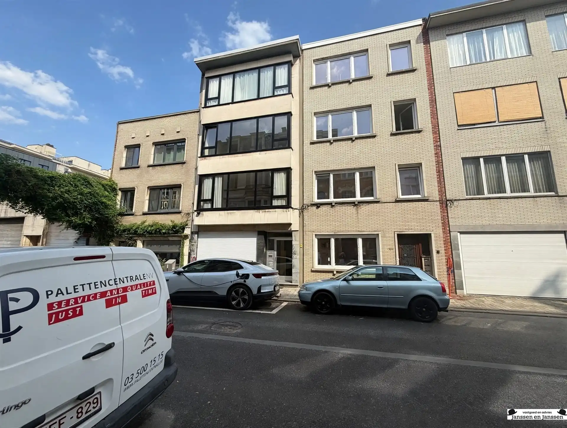 Lichtrijk appartement met 2 slaapkamers en terras foto 14