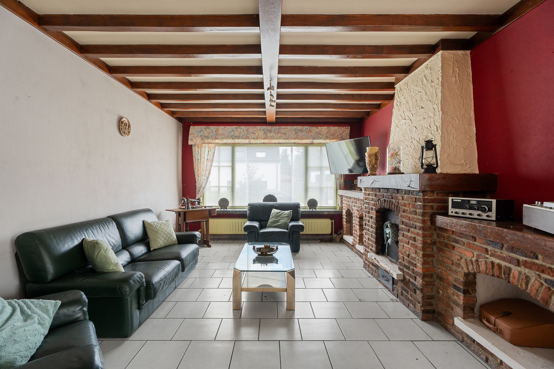 Te renoveren, halfopen, bebouwing met tal van mogelijkheden foto 5