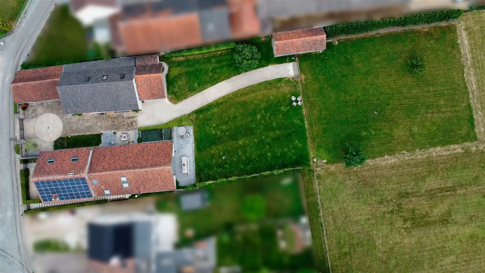 Exclusief landhuis met multifunctioneel bijgebouw foto 27