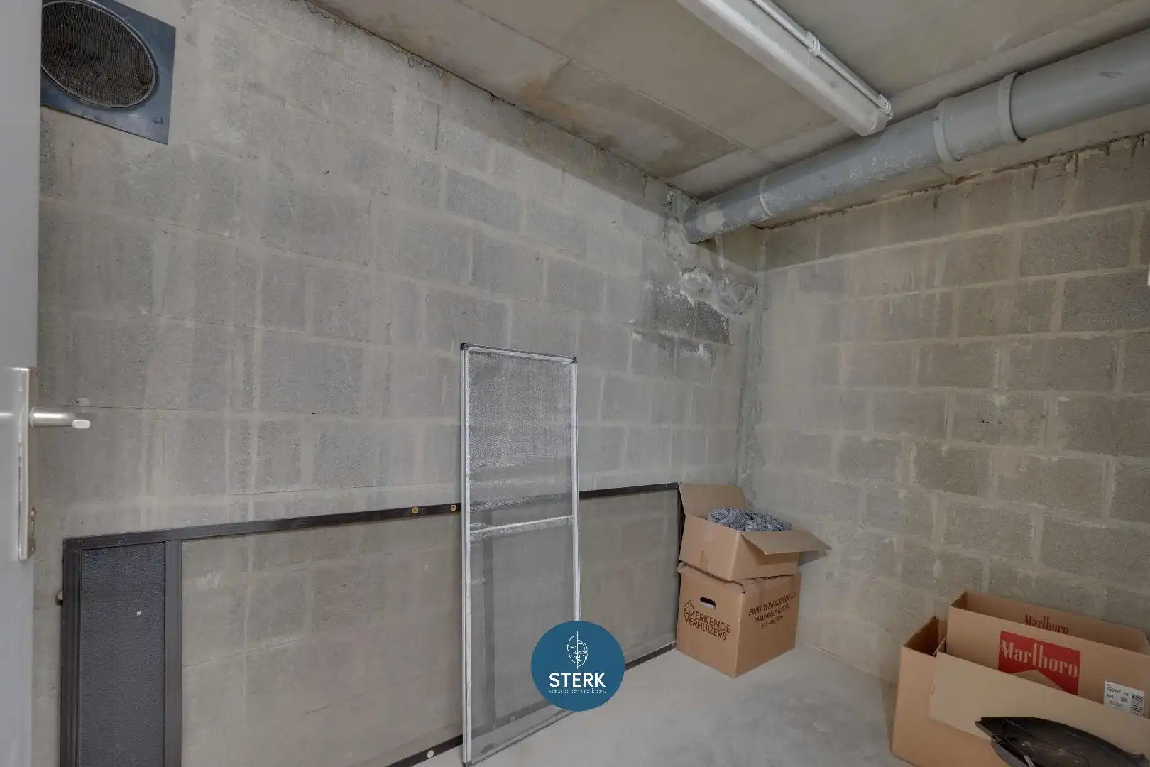 VERHUURD DUPLEX-APPARTEMENT OP EEN GUNSTIGE LOCATIE IN CENTRUM LANAKEN ! foto 17