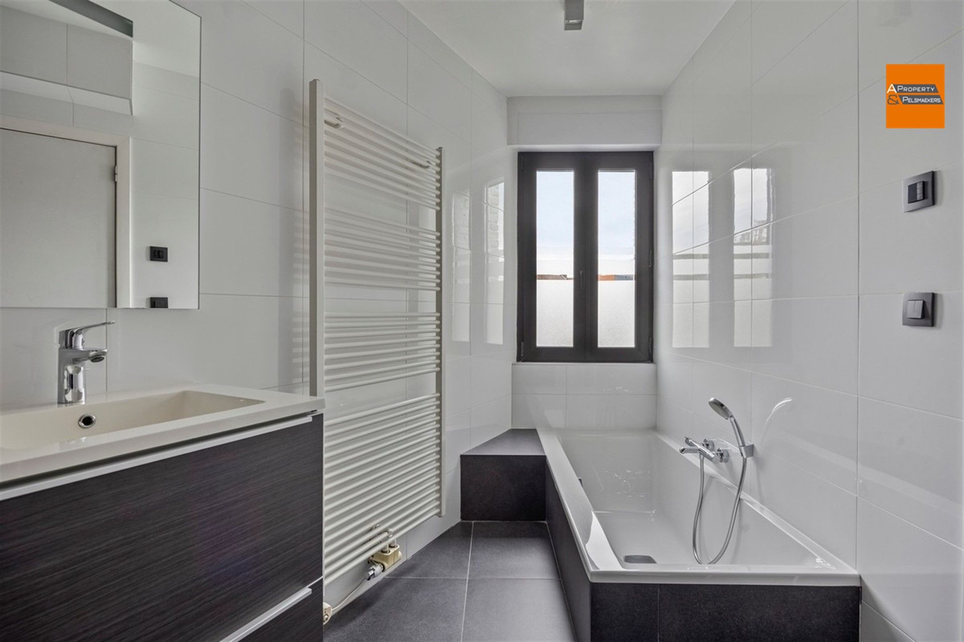 Gerenoveerde woning foto 20