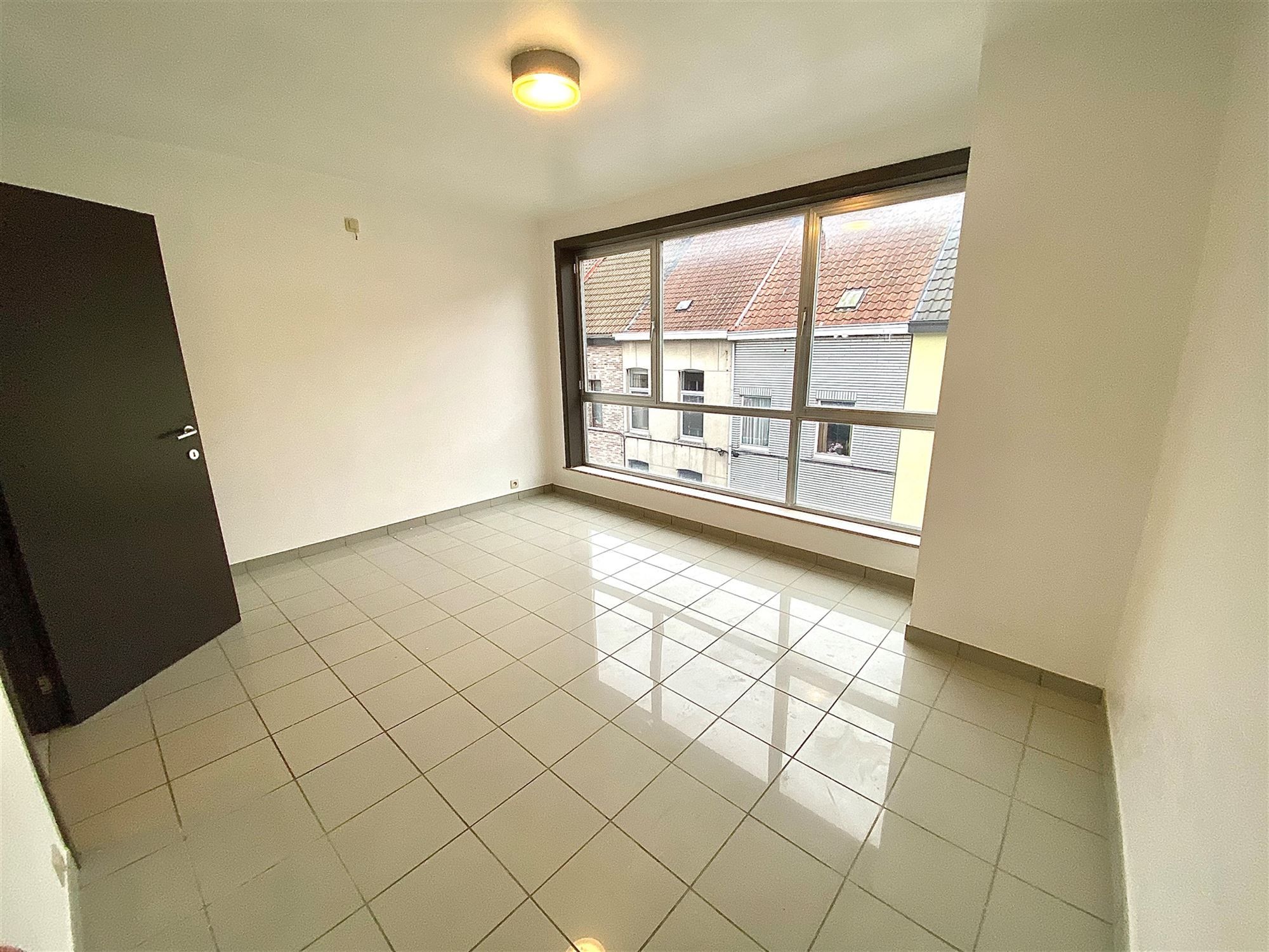 Appartement met één slaapkamer en terras te Aalst foto 4