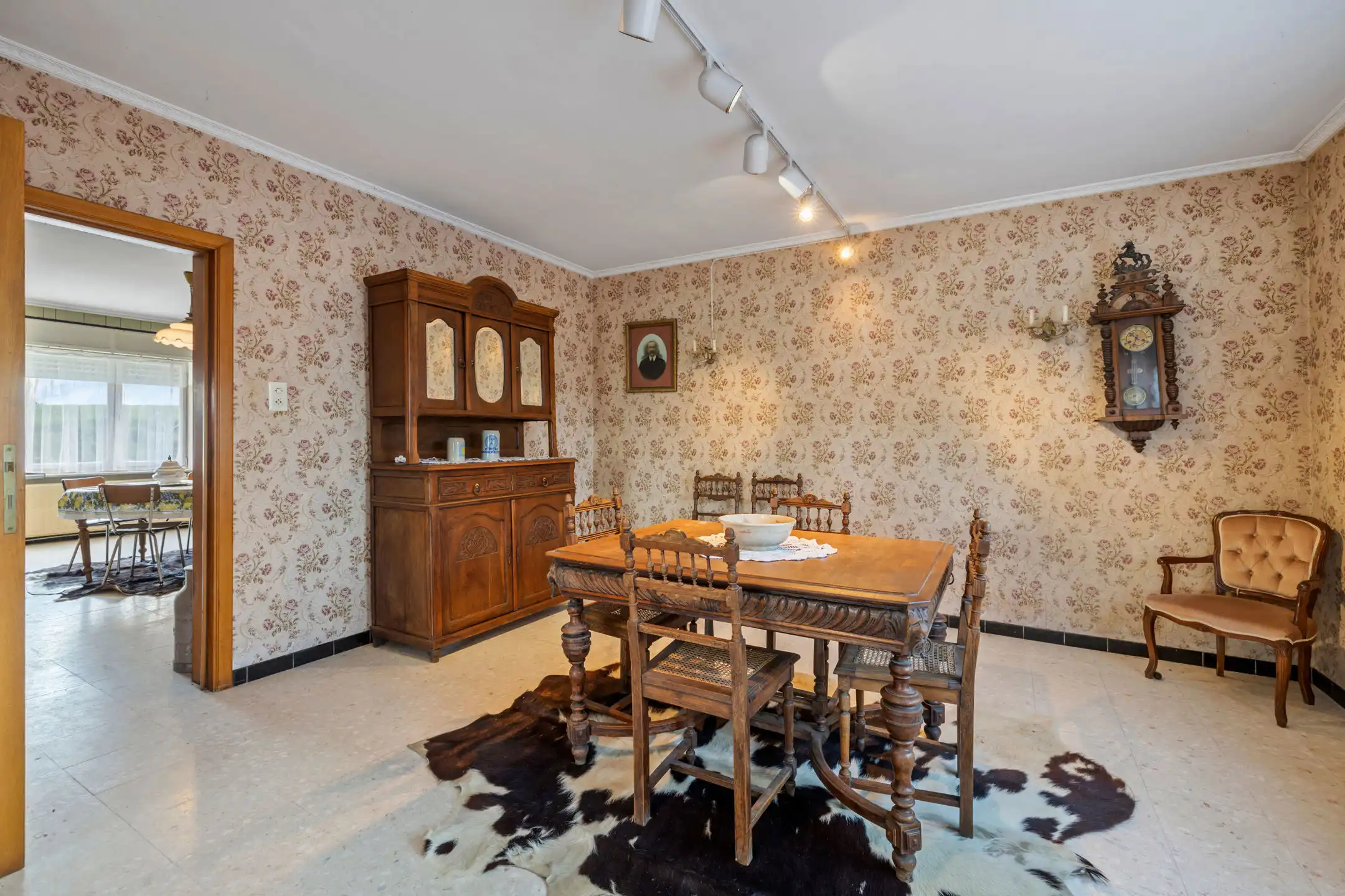 Hoeve met bijgebouwen op  +-75 a foto 5