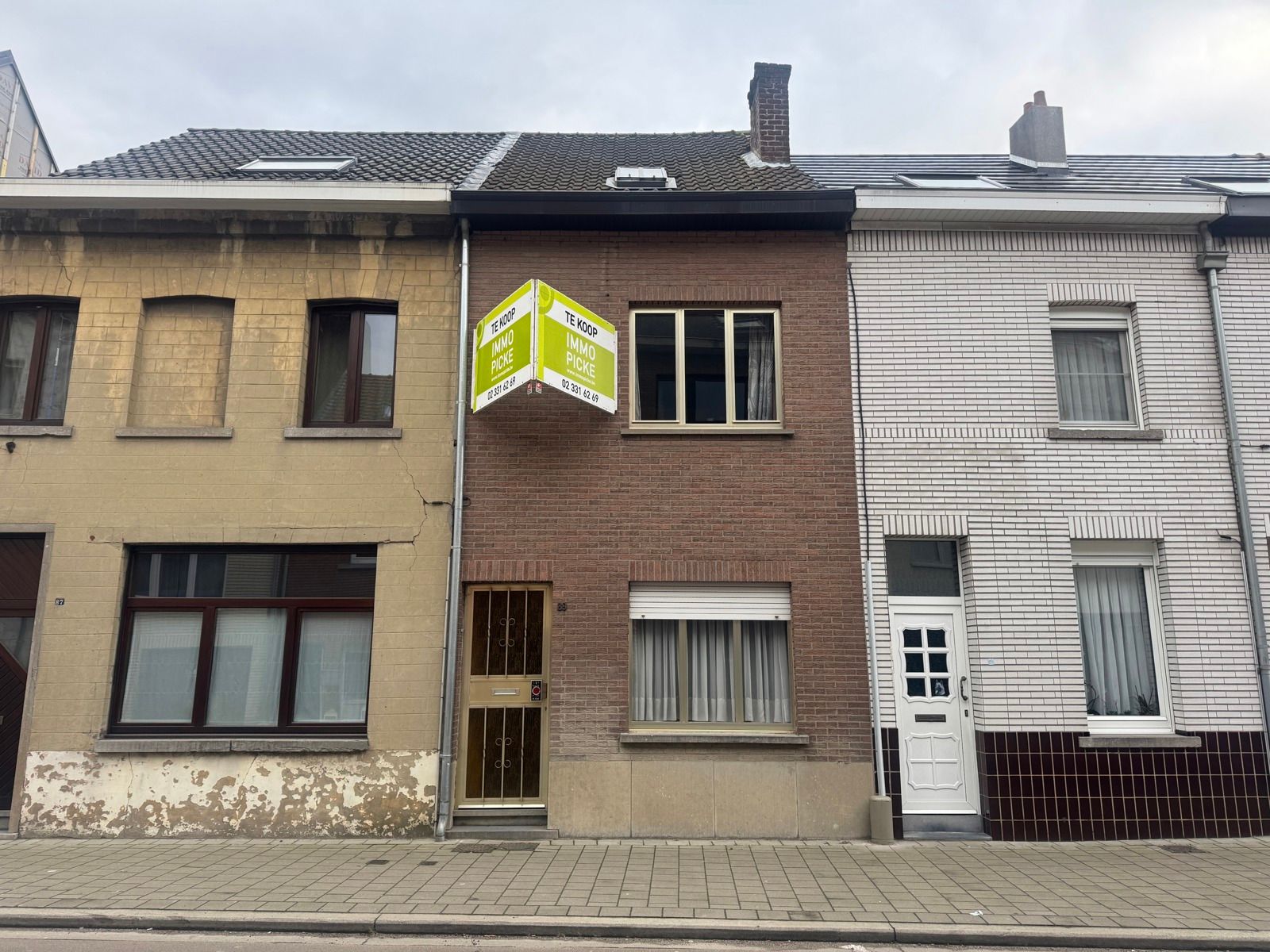 Goed gelegen woning met 2 slaapkamers en inrichtbare zolder foto {{pictureIndex}}