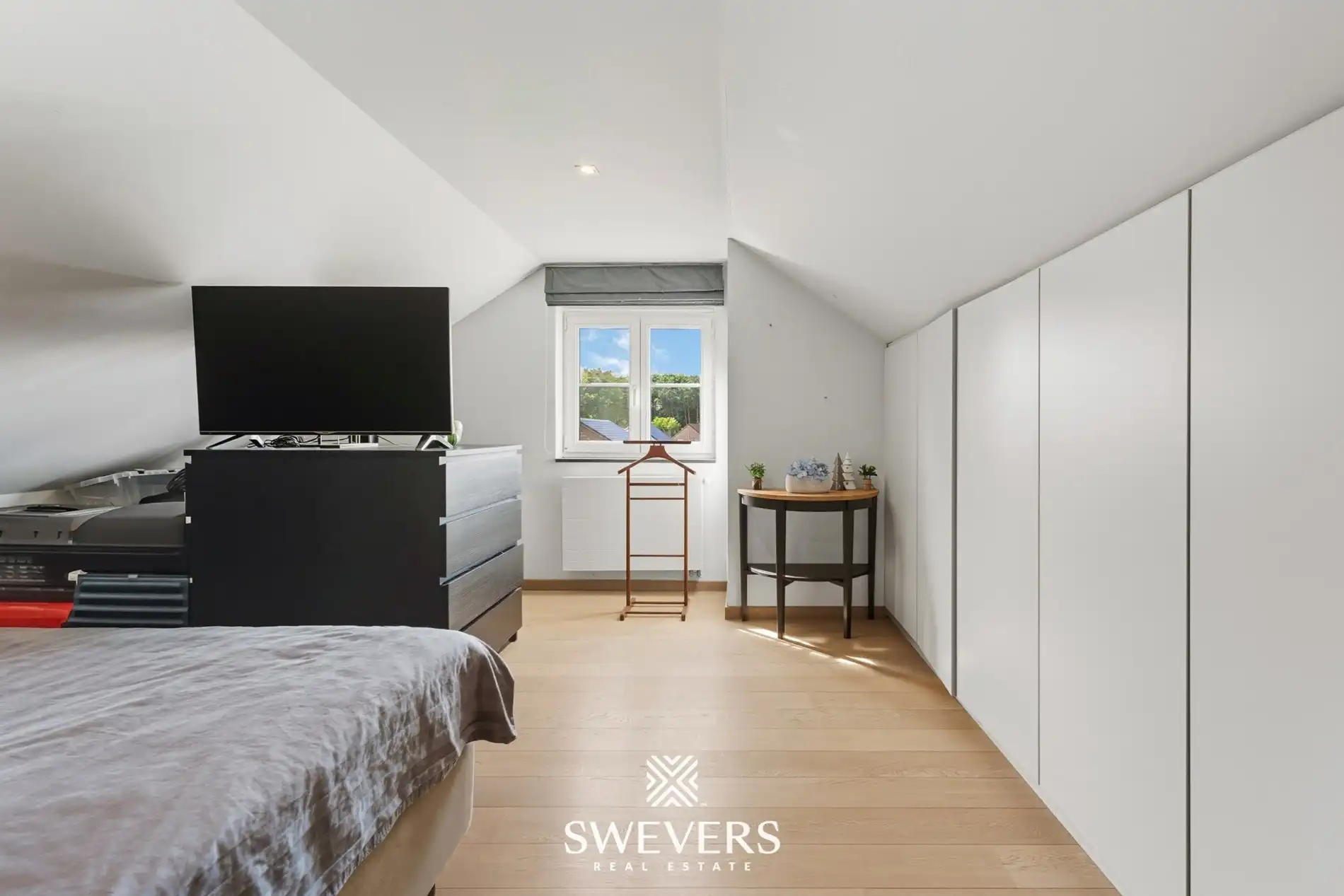 Luxueuze en energiezuinige woning op rustige ligging met zwembad foto 23