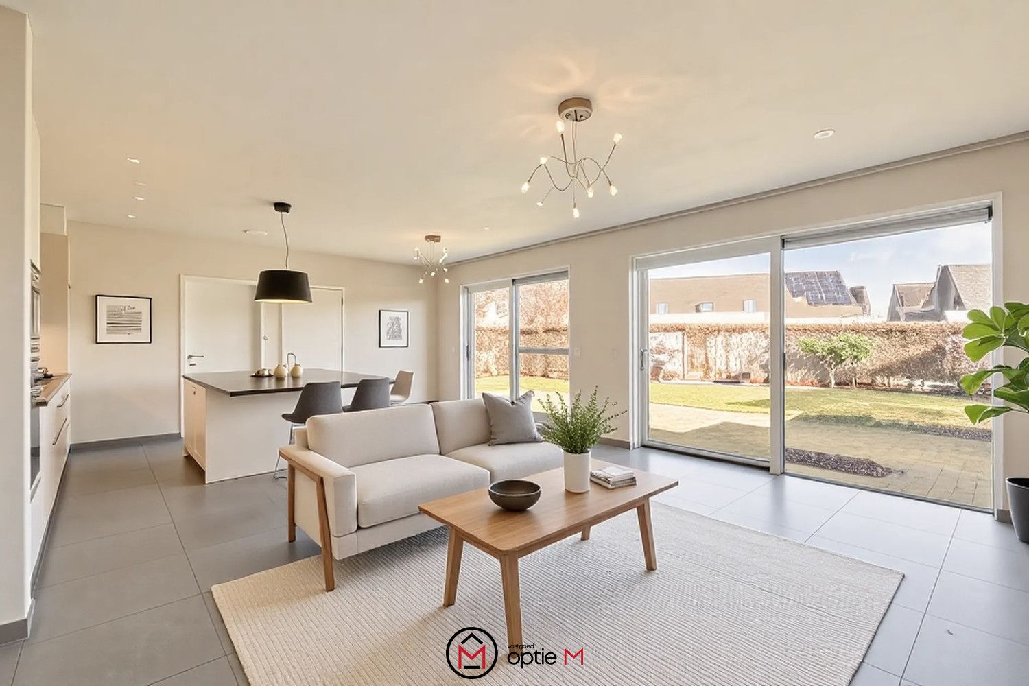 GELIJKVLOERS APPARTEMENT IN BILZEN foto 3
